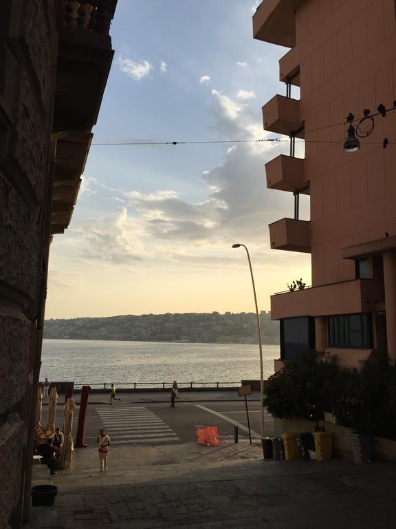Apartment Alma De Partenope - Relais De Charme By The Sea Naples